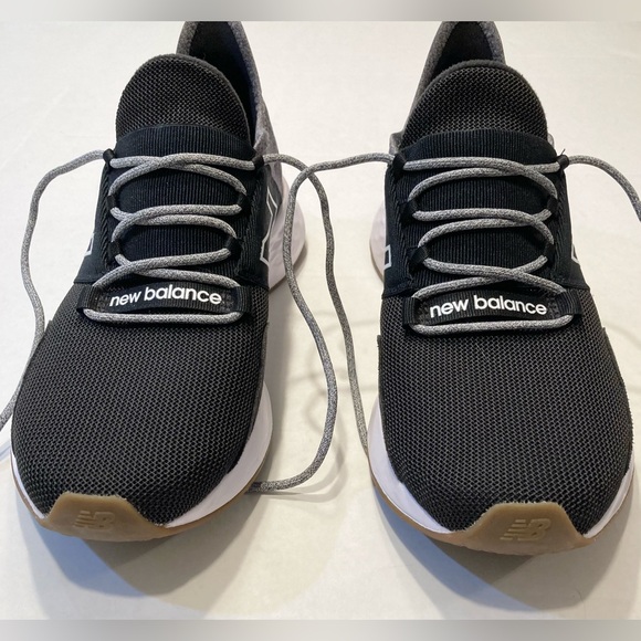 New Balance Men’s Size 12 Fresh Foam Roav Running Shoe - Picture 3 of 11